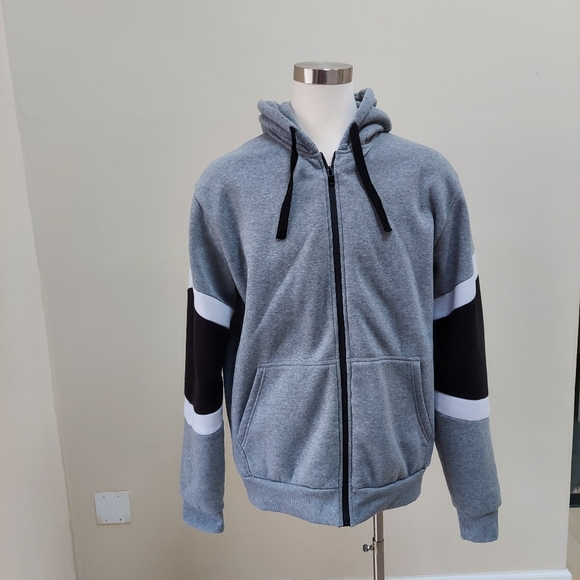 Heavy duty winter gray, black, lined hoodie. - Picture 3 of 8